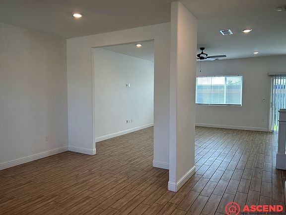 2nd image of 3305 Twin Knolls Ln