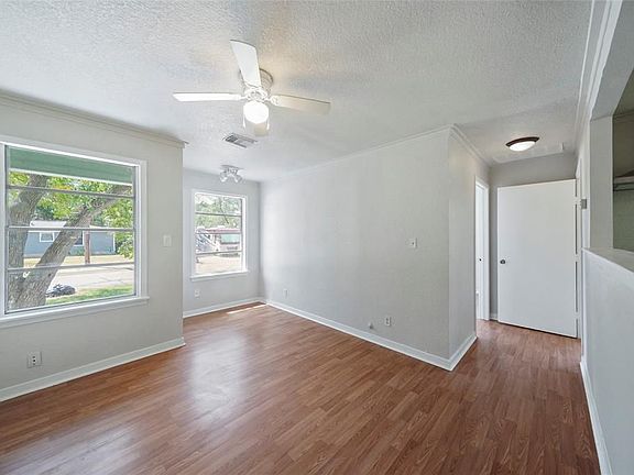 3rd image of 621 E H St