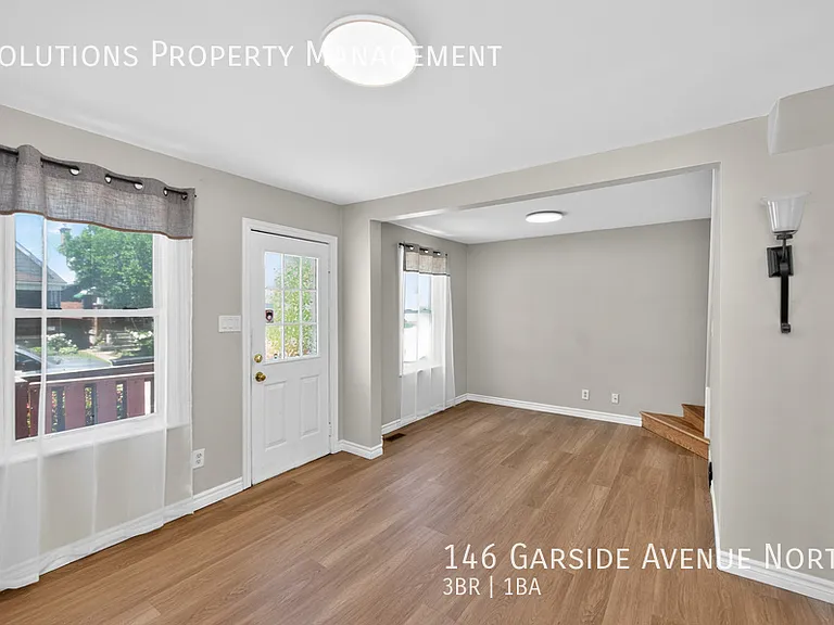 146 Garside Ave N — Photo 5