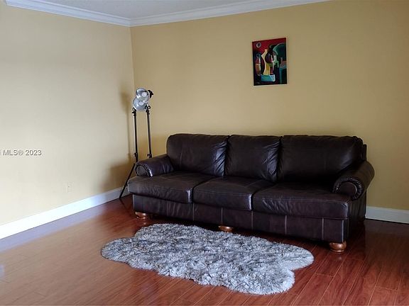 4th image of 720 NW 92nd Ave #720