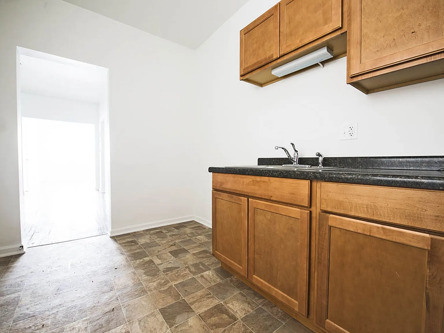 7254 S University — Photo 1