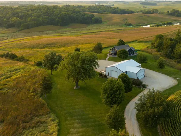 2333 Yankee Rd, Wheatland, IA 52777