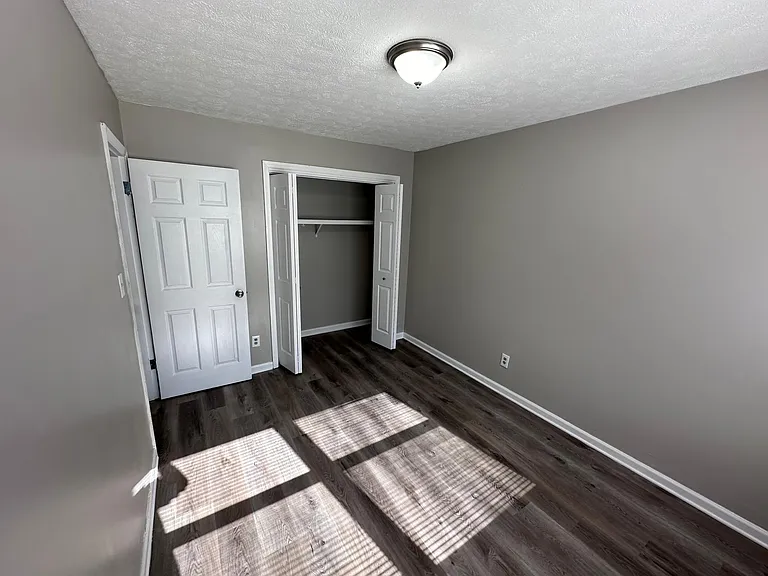 657 Aubrey Dr — Photo 6
