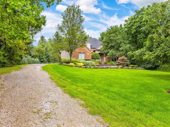 11100 Wealthy Ln, Romeo, MI 48065
