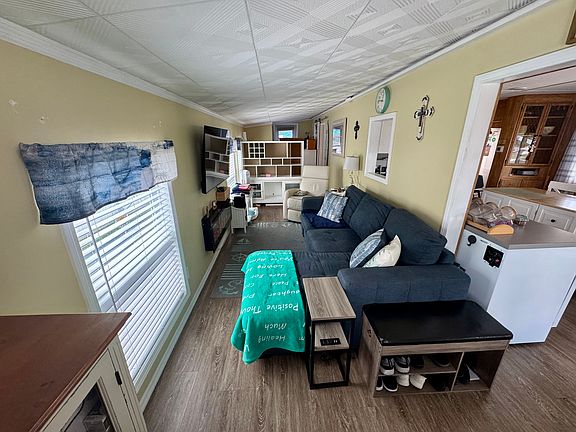 2nd image of 63 Lemon Rd