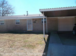 628 SW 13th St, Moore, OK 73160
