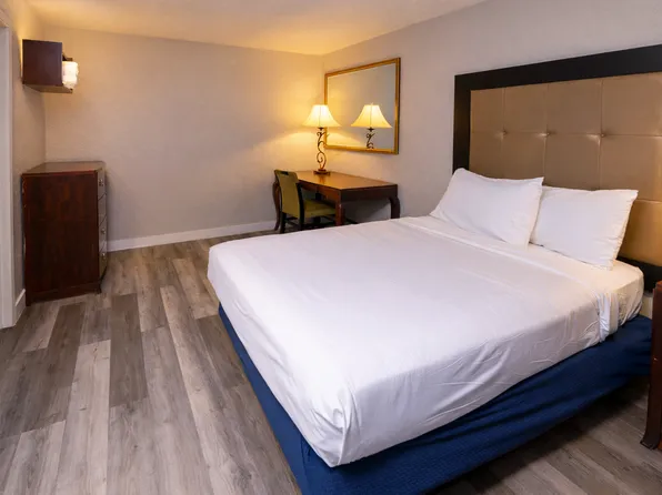 2530 Bloomfield Hwy, Farmington, NM