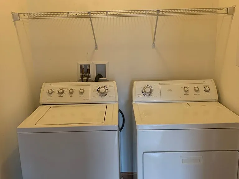 79 Ash Street — Photo 11