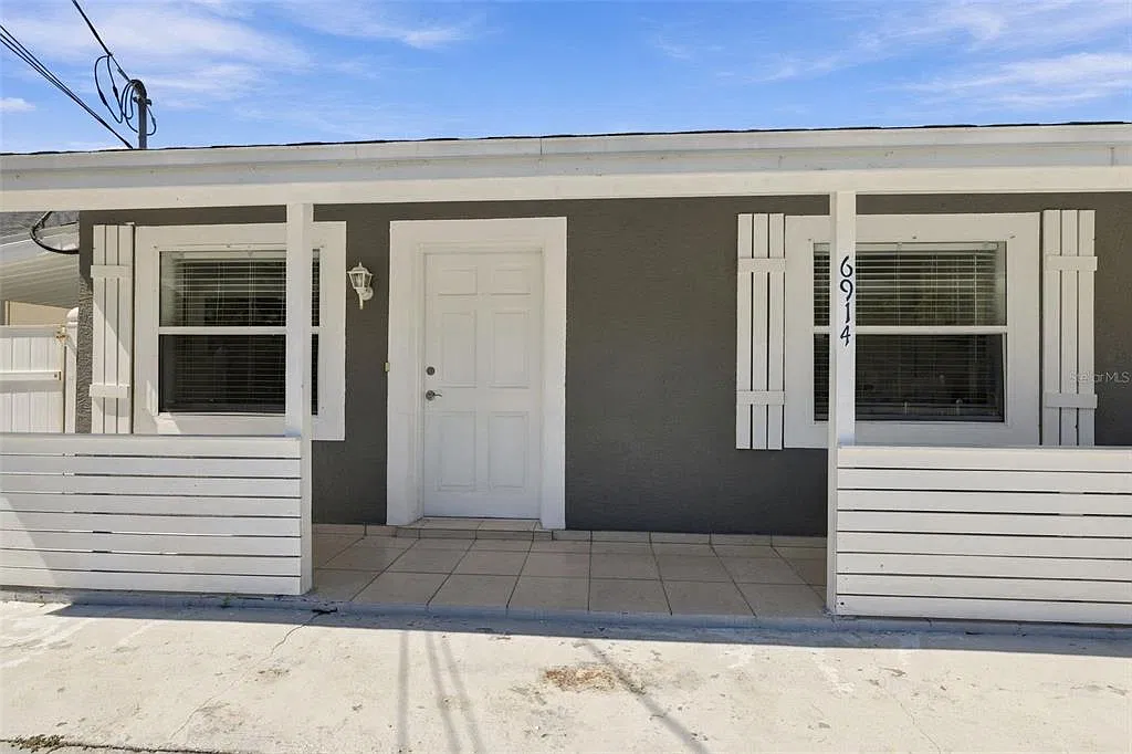 2 bed, 2.0 bath, 1100 sqft, $2,400 — Photo 4