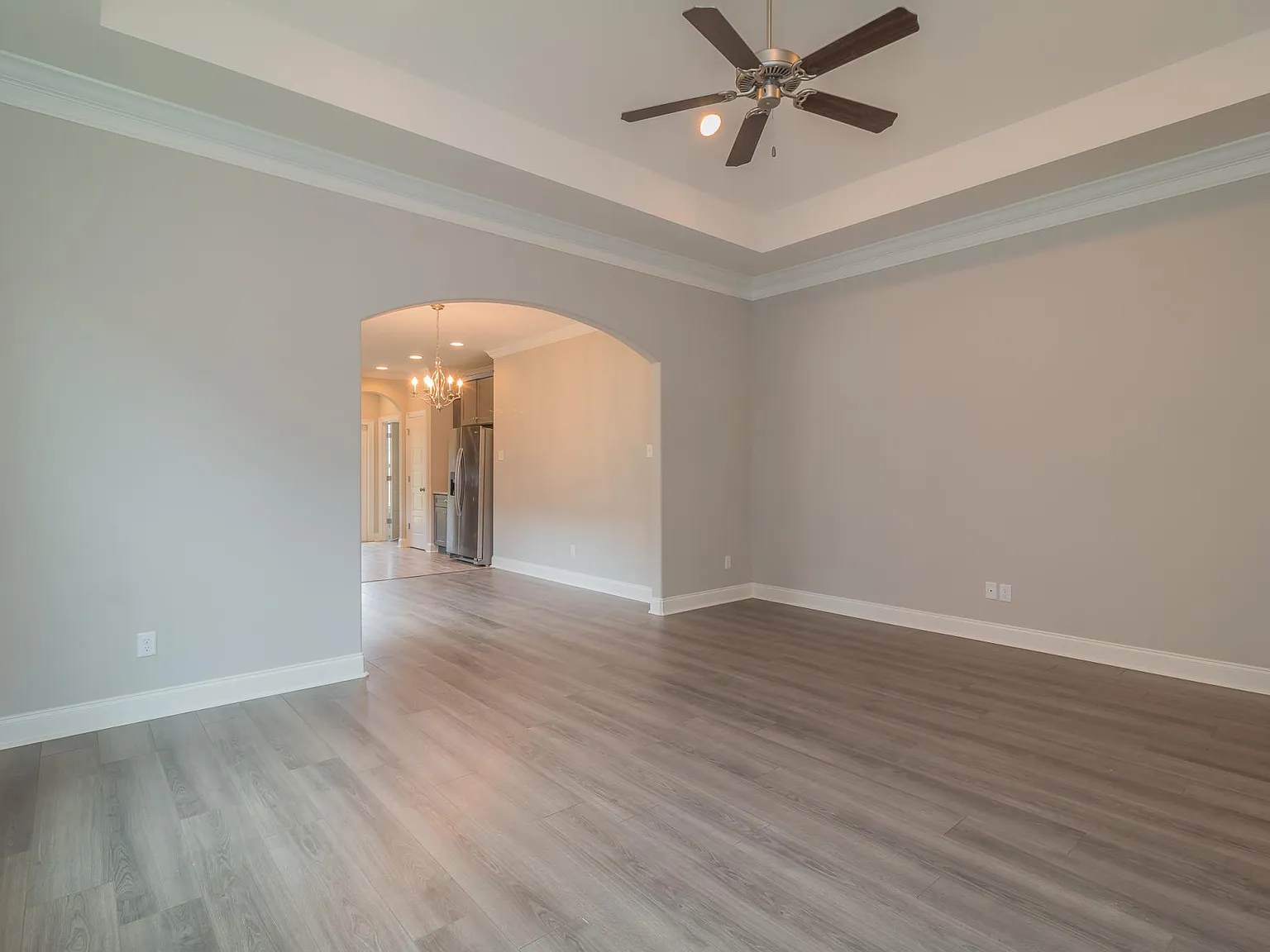 3 bed, 1350 sqft, $1,825 — Photo 3