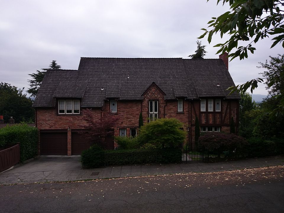 2nd image of 924 36th Ave
