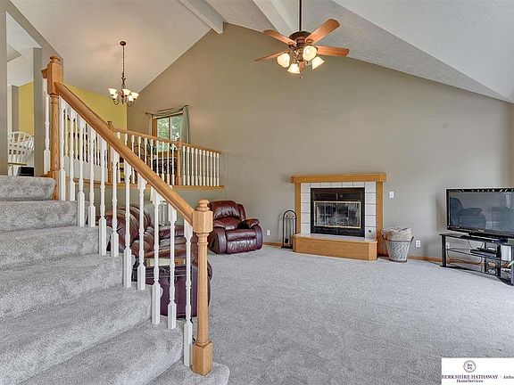 4th image of 15105 Bedford Ave
