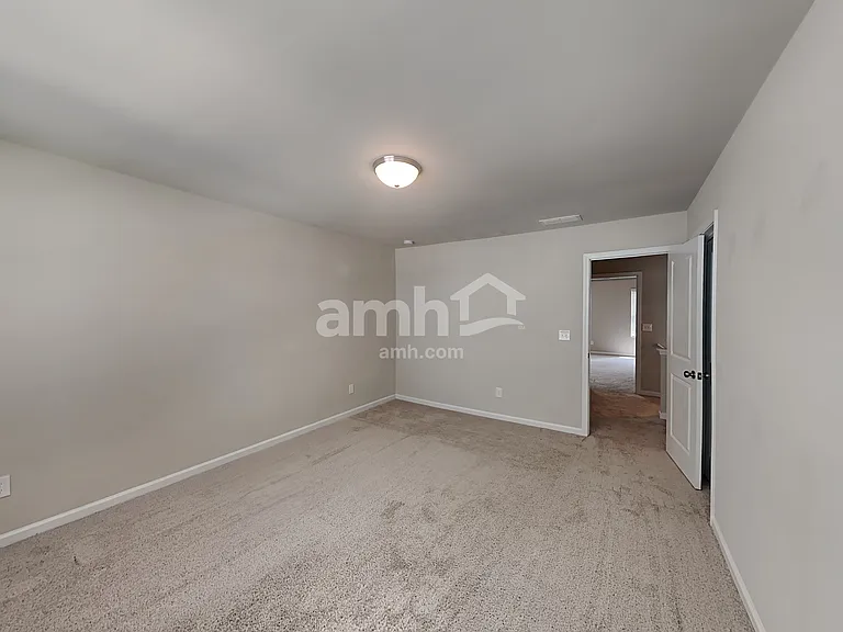 338 Winston Cir — Photo 15