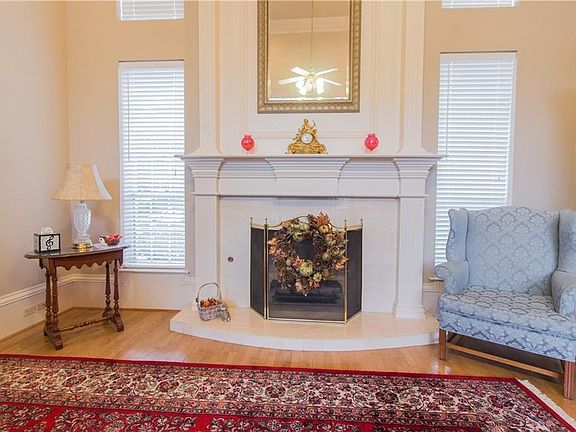 4th image of 4604 Dartmoore Ln