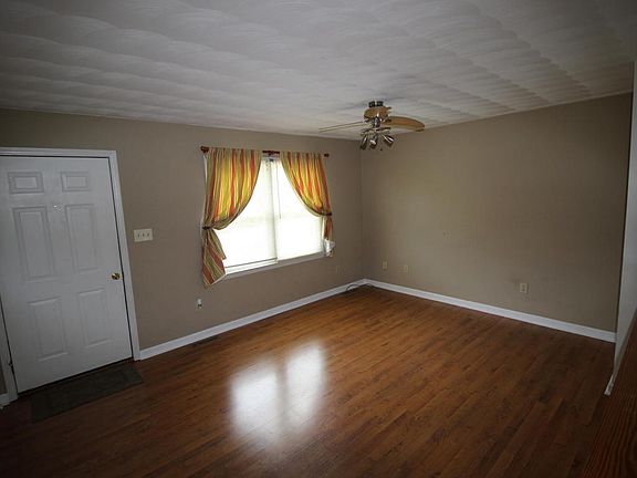 3rd image of 8554 Old Mill Dr