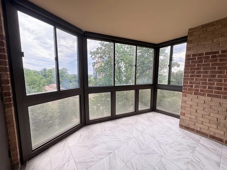 8360 Greensboro Dr #524 — Photo 10
