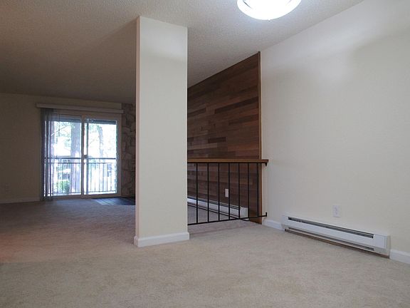 3rd image of 14620 NE 31st St