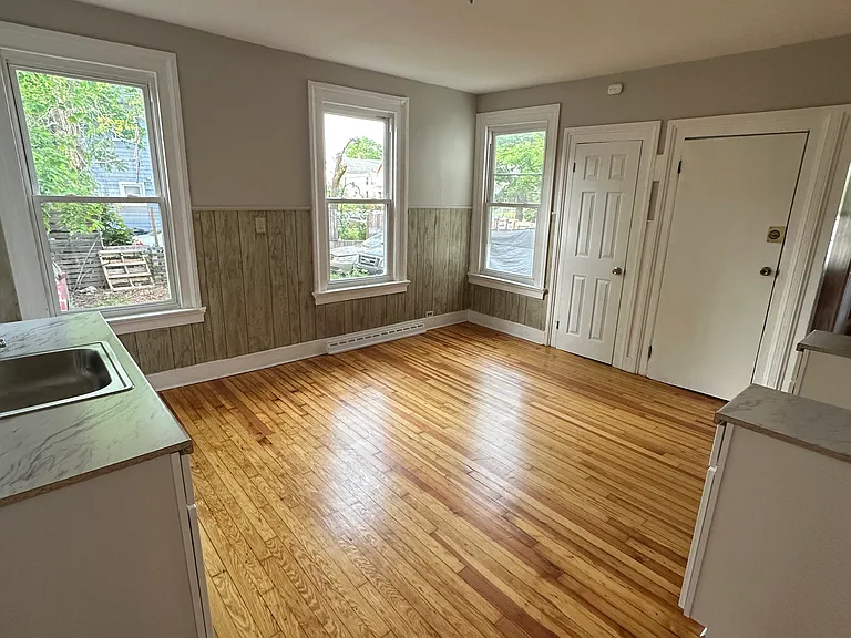 508 Dixwell Ave #1 — Photo 5