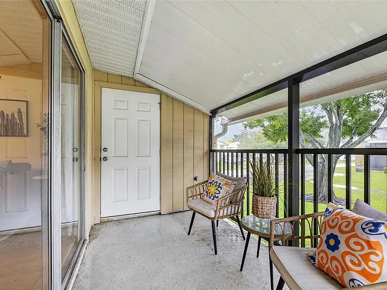 3812 N Oak Dr #M-32 — Photo 24