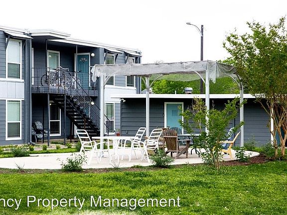 2nd image of 900 E 13th St APT 201