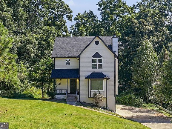 2nd image of 3736 Chapel Hill Rd