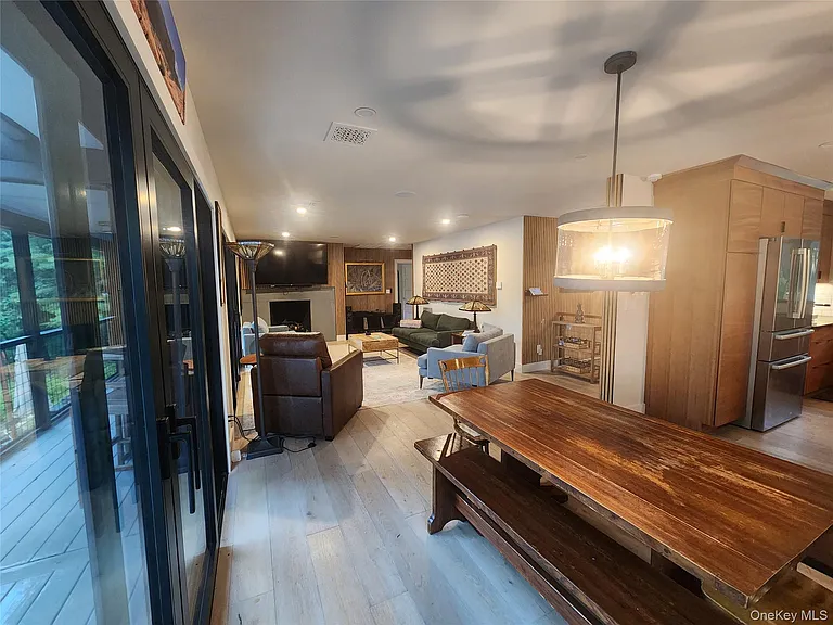 53 Lake Pleasant Dr — Photo 9