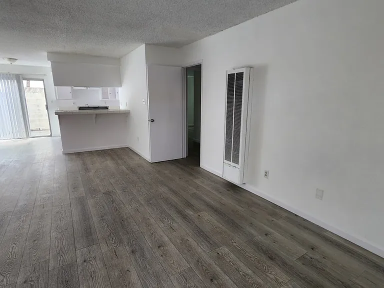 6034 Fry St — Photo 6