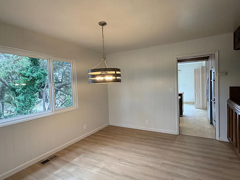 922 Maple St — Photo 11