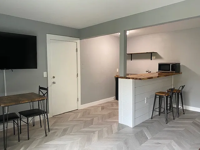 146 Woodford St #2 — Photo 2