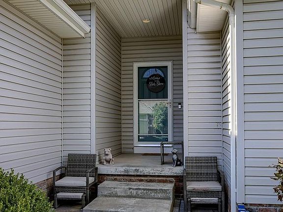 2nd image of 8204 S 167th St