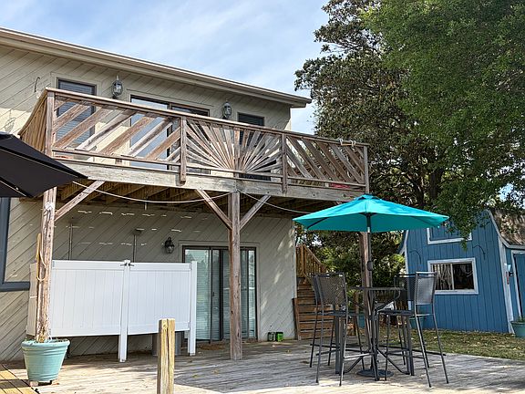 4th image of 2917 Breezy Rd #B