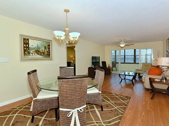 2nd image of 1080 W Peppertree Ln APT 202A
