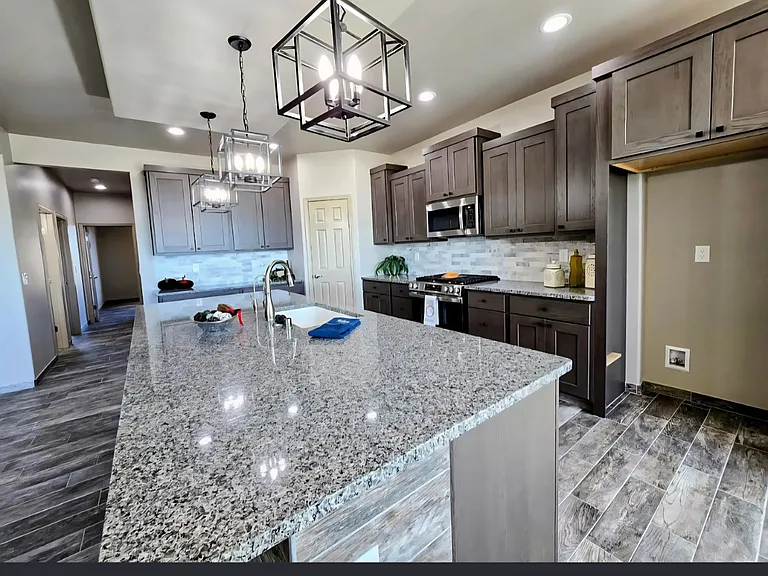 1119 Sendero Dr — Photo 4
