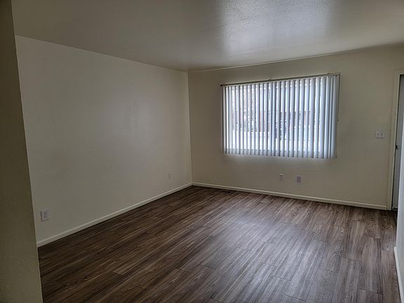 3rd image of 2121 35th Ave #15