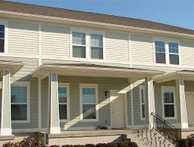 877 Walker Cir, Iowa City, IA, 52245