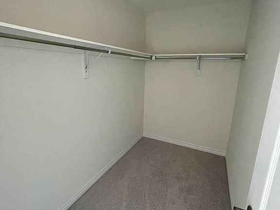 3rd image of 26 Tumblewood Pl