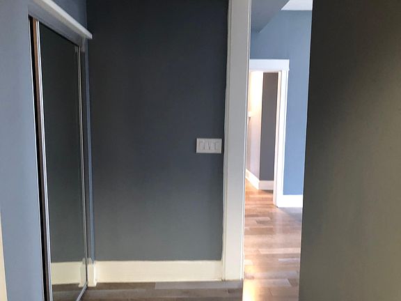 3rd image of 1655 N Keeler Ave #2C