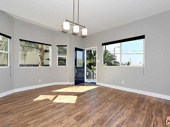 4th image of 318 Parkman Ave