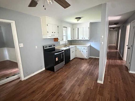 4th image of 4422 Martinson Ln