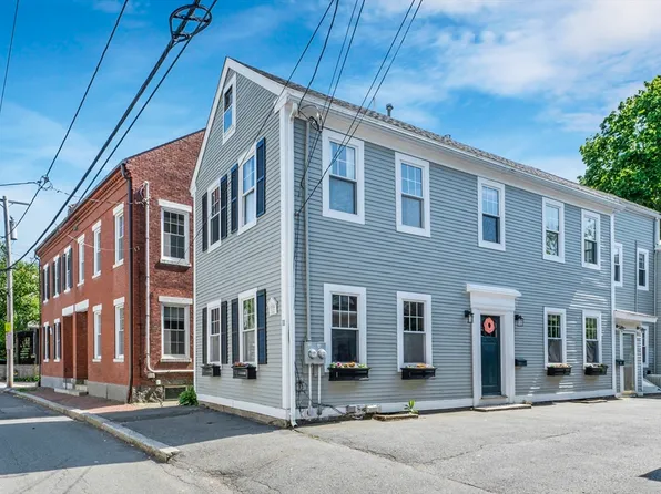 11 Williams St #2, Salem, MA 01970