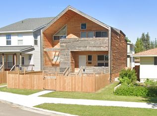 Modern 4 Bedroom 2.5 Bathroom Home 1 Month Free! North Eastwood SF225, Edmonton, AB T5B 2H6