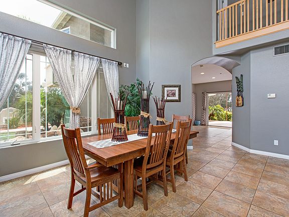 3rd image of 2229 Eucalyptus Dr