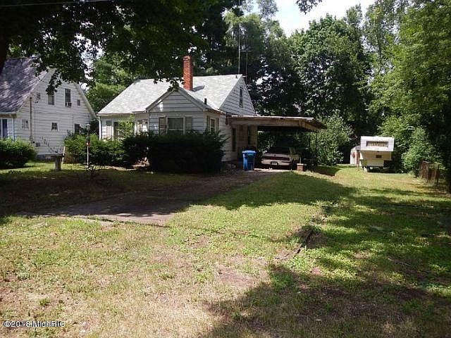 2nd image of 3313 Tampa St