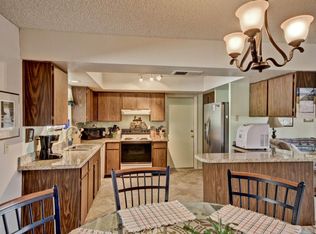 1045 S 70th St, Mesa, AZ 85208