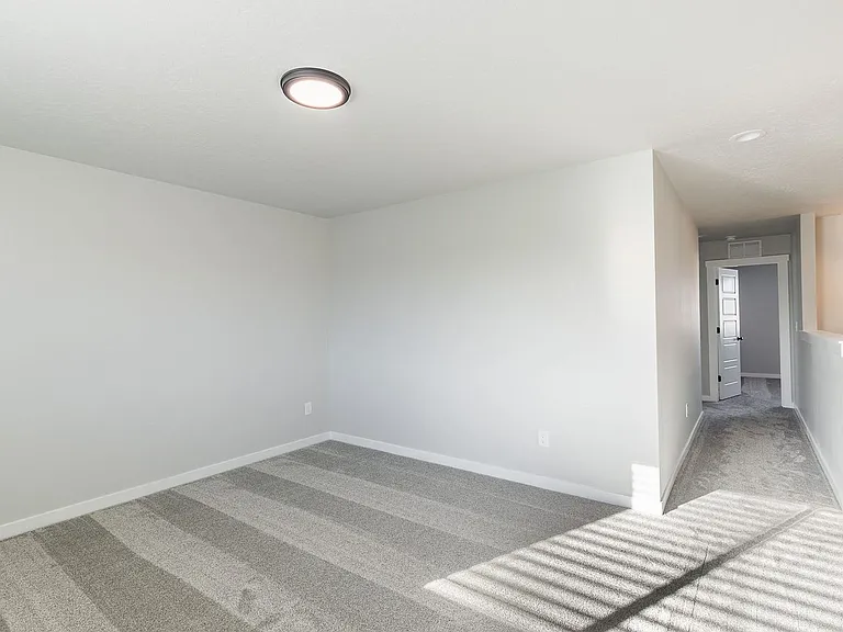 2640 N Silver Wolf Ave — Photo 35