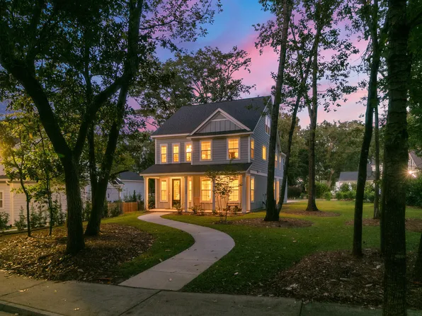 104 Weston Hall Dr, Summerville, SC 29483