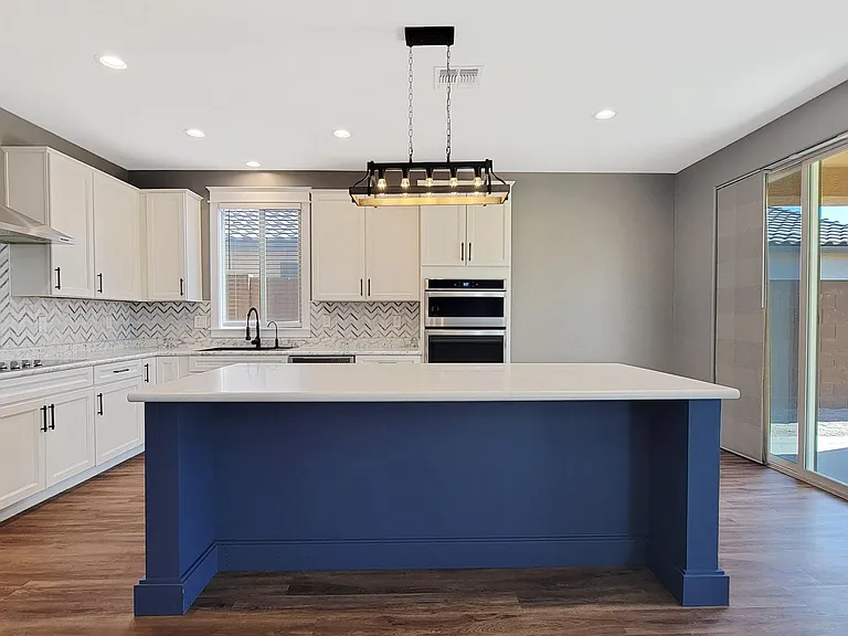 56 S 190th Ln — Photo 12