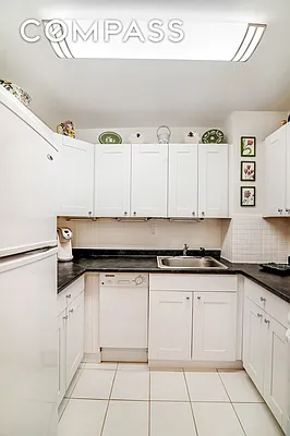 Sold by Compass | media 10