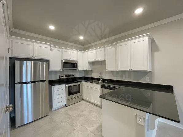 1900 E. Brookview Circle, 1900 E Brookview Dr #301, Siloam Springs, AR 72761