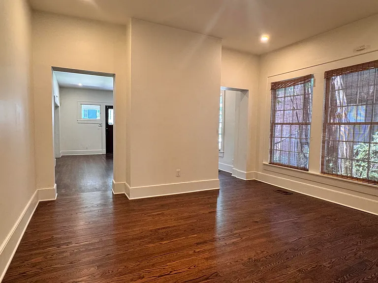 264 N McNeil St — Photo 8